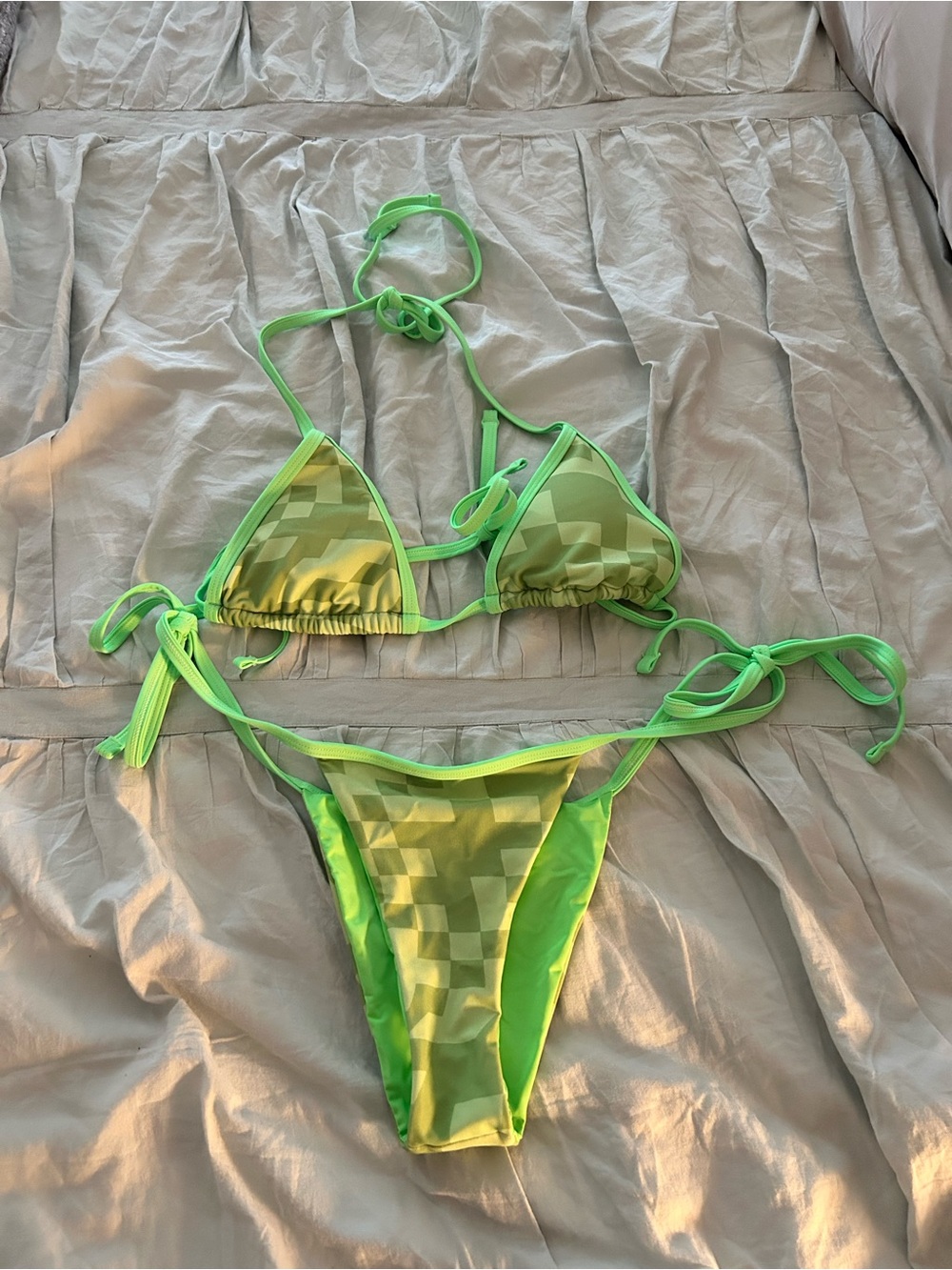 Never worn Blackbough Neon Green bikini